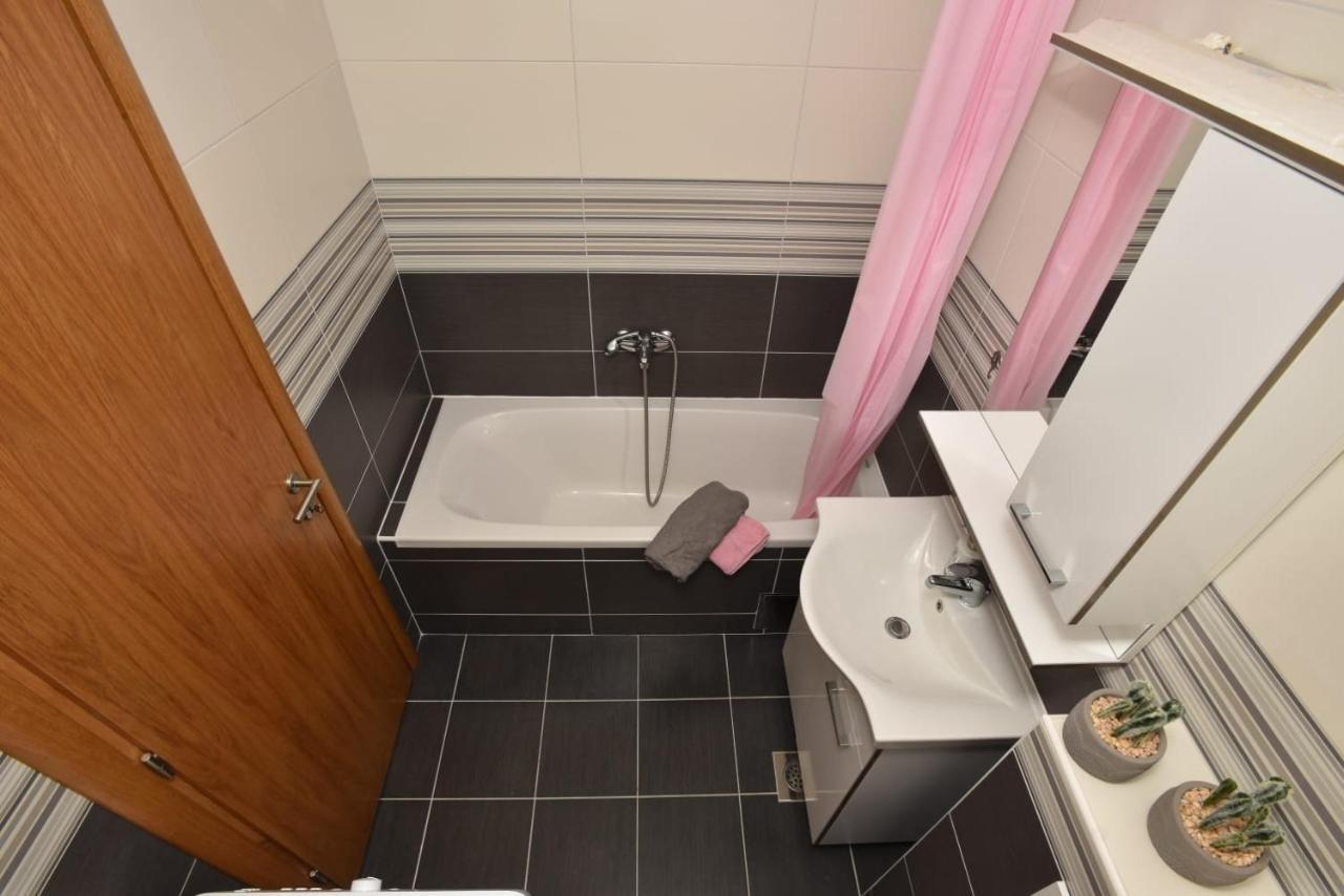 Apartment Anna A2+2 Makarská Exteriér fotografie