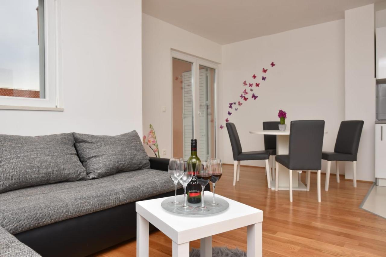 Apartment Anna A2+2 Makarská Exteriér fotografie