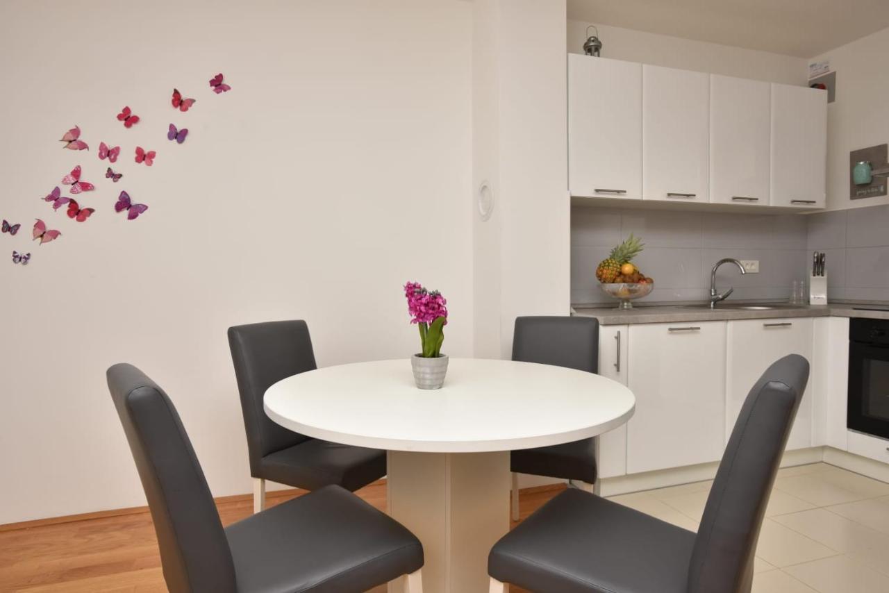 Apartment Anna A2+2 Makarská Exteriér fotografie